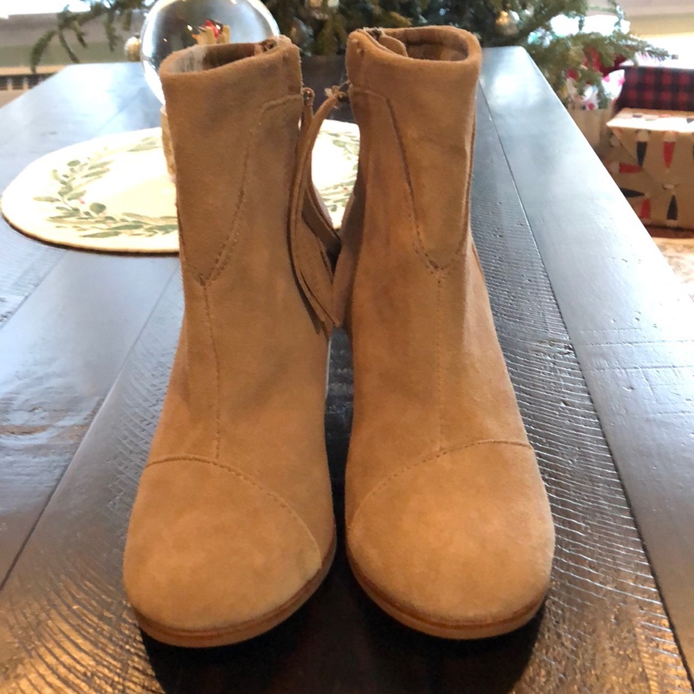 Toms booties